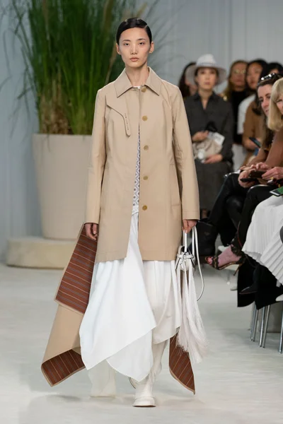 Look 39